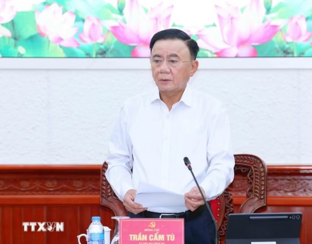 Tăng cường sự lãnh đạo của Đảng và phát huy vai trò của các hội quần chúng