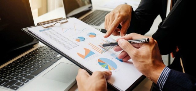 Dòng tiền doanh nghiệp tìm cơ hội trên thị trường chứng khoán