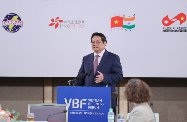 Thủ tướng chủ trì Hội nghị gặp gỡ doanh nghiệp FDI và Diễn đàn Doanh nghiệp Việt Nam