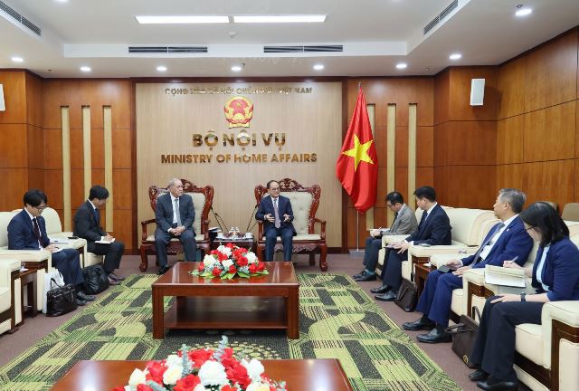 Thứ trưởng Vũ Chiến Thắng tiếp Chủ tịch Tổ chức phát triển nhân lực quốc tế Nhật Bản