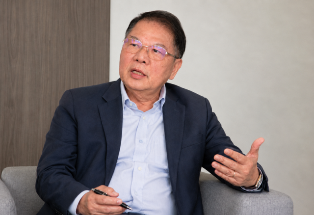 Thu hút FDI: Từ chờ đợi sang chủ động “săn” đại bàng