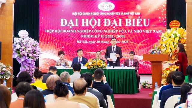 Dấu ấn bản lĩnh của cộng đồng doanh nghiệp công nghiệp vừa và nhỏ Việt Nam trước vận hội mới