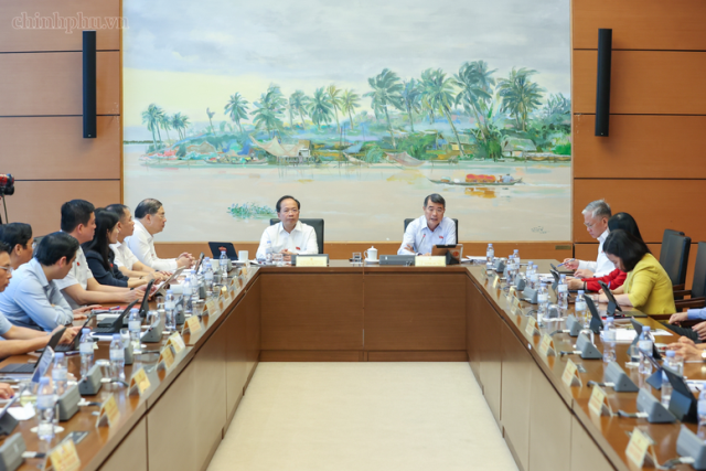 Thủ tướng: Kiên định kiểm soát lạm phát để người dân được hưởng thành quả từ tăng trưởng