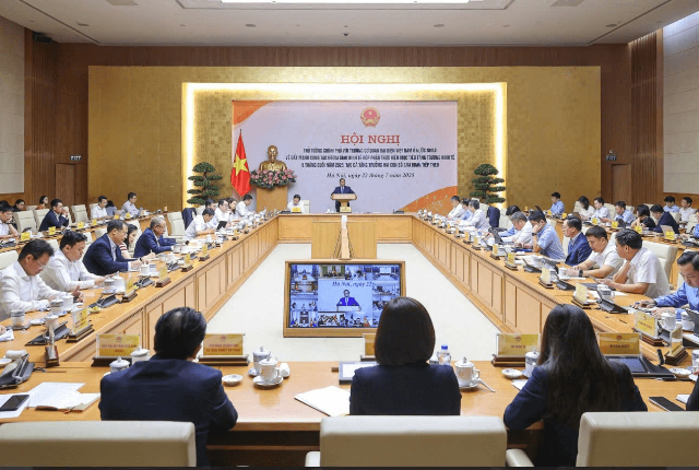 Bộ trưởng Nguyễn Hồng Diên tham dự Hội nghị Thủ tướng Chính phủ với các Trưởng Cơ quan đại diện Việt Nam ở nước ngoài