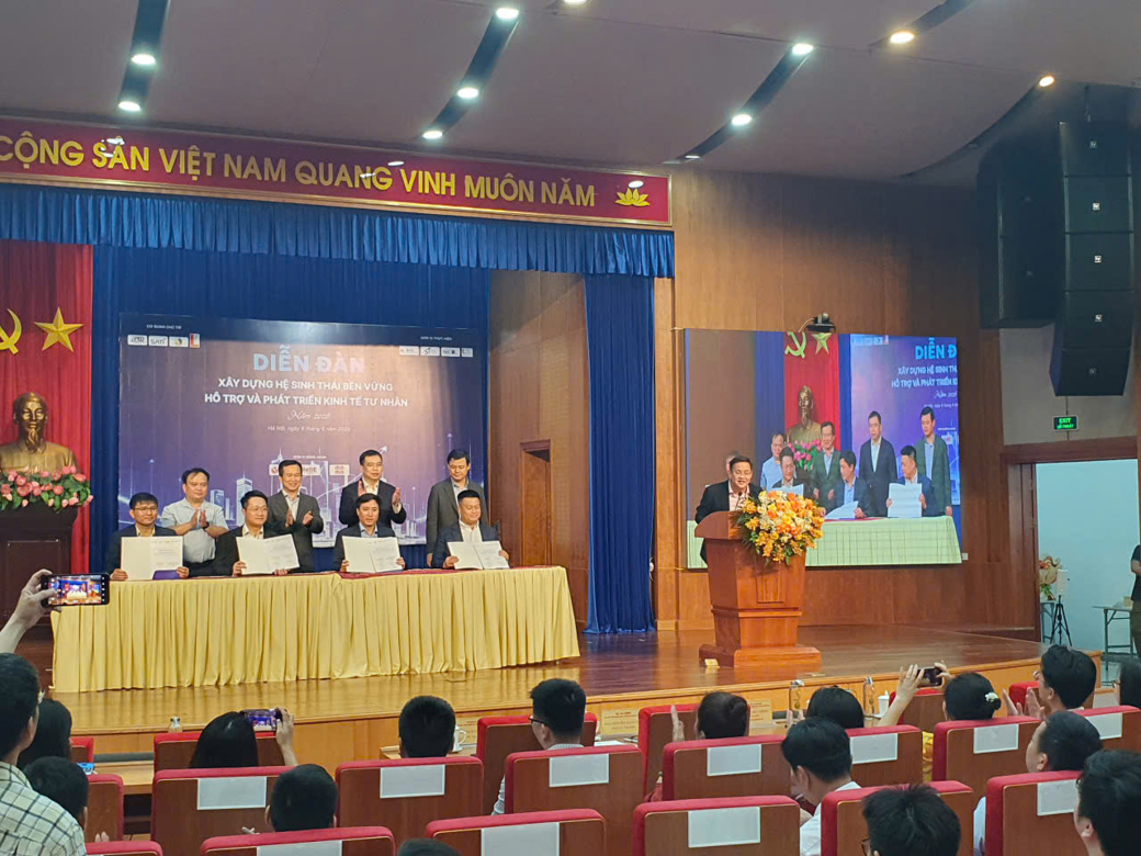 Xây dựng hệ sinh thái hỗ trợ doanh nghiệp nhỏ và nừa toàn diện