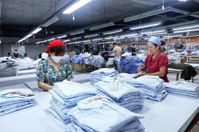 Dệt may Việt Nam chủ động chuyển đổi để giữ nhịp xuất khẩu