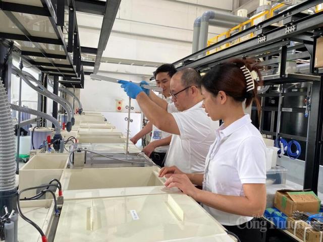 Sản xuất khởi sắc: Chuyên gia, doanh nghiệp nói gì?